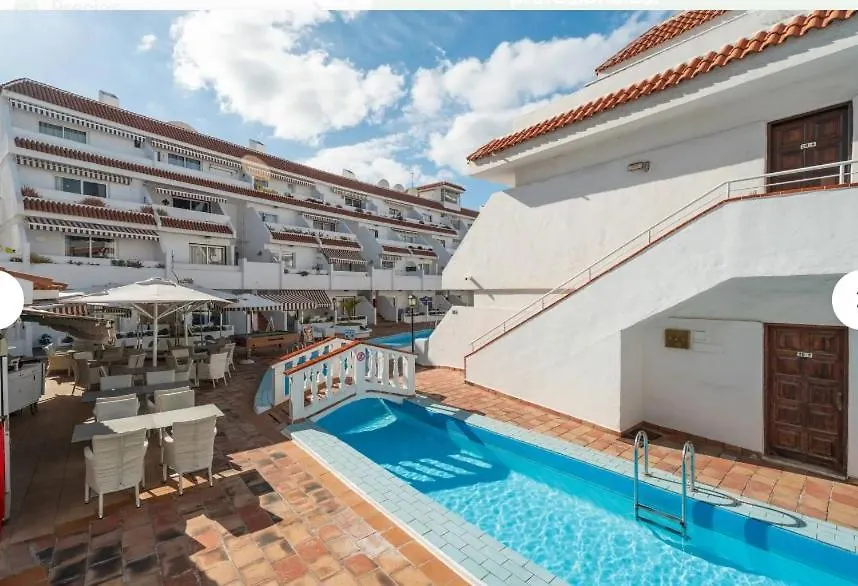 Serene Terrace And Pool Playa de las Americas  0*, Playa de las Americas (Tenerife)